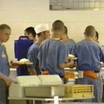 inmates_food_line