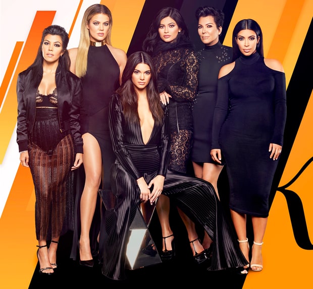 keeping-up-with-the-kardashians-kourtney-kardashian-khloe-kardashian-kendall-jenner-kylie-jenner-kris-jenner-kim-kardashian-zoom-4e38aa5b-6448-47d3-8af1-63b377d8857d