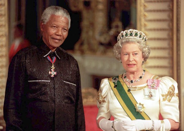 Nelson Mandela and Queen Elizabeth