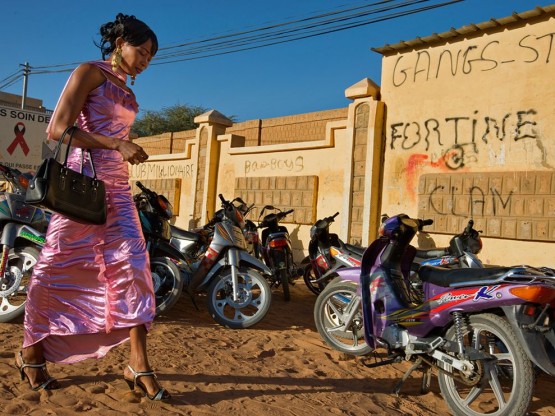 teenager-timbuktu-mali_32519_990x742