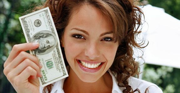 woman-with-money